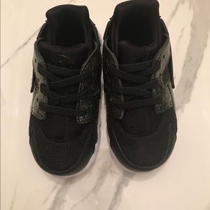 Girls Nike sneakers